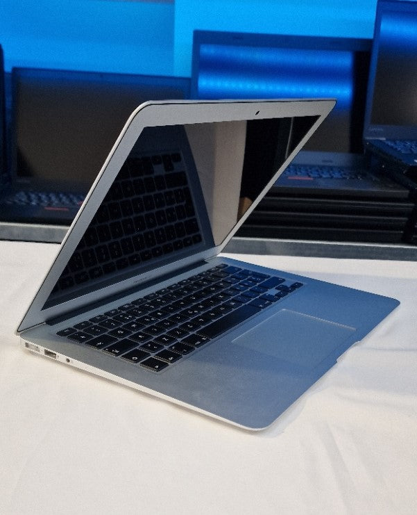 APPLE MacBook Air A1466 • Intel Core i5 GRADO A
