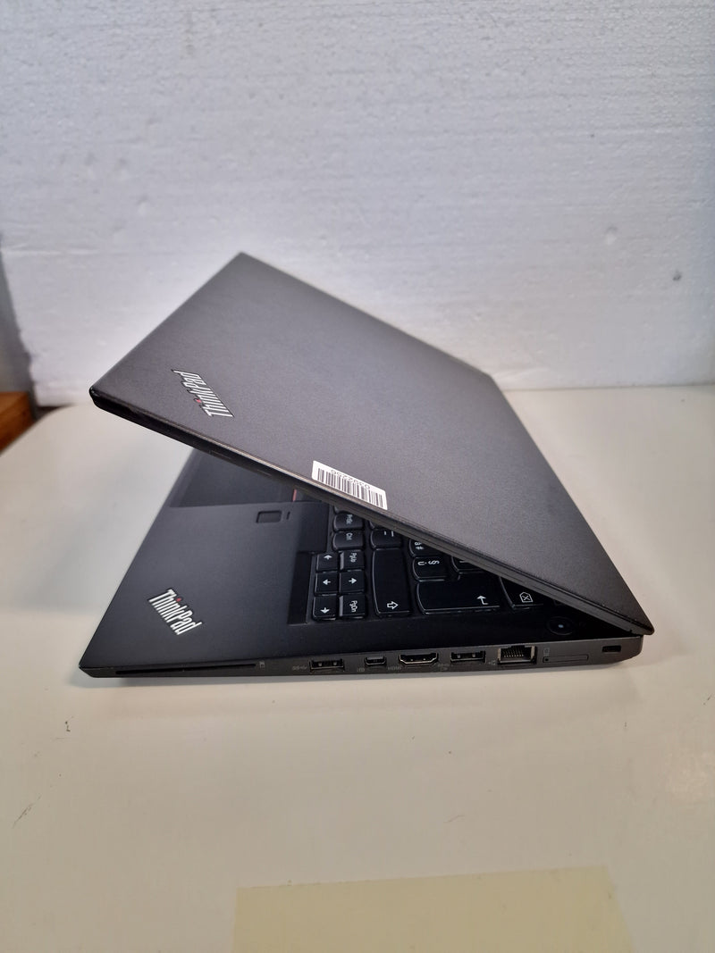 USATO LENOVO THINKPAD T460S • Intel Core i7-6600U 12GB 256GB NVME PC PORTATILE