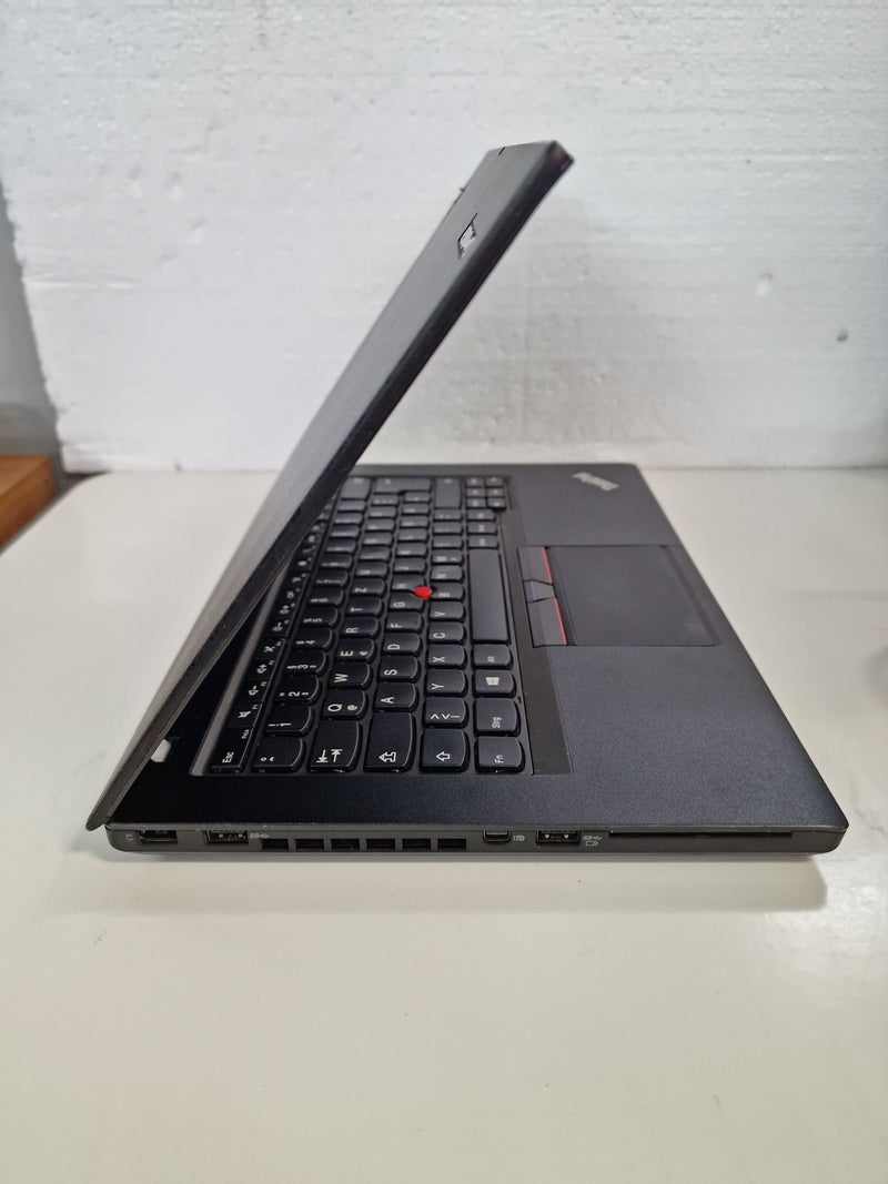 USATO LENOVO THINKPAD T460 • Intel Core i5-6300U 8GB 240GB NVME PC PORTATILE
