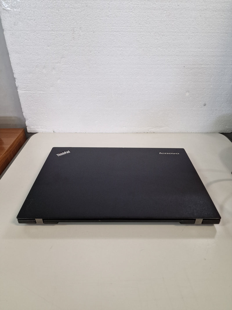 USATO LENOVO THINKPAD T460 • Intel Core i5-6300U 8GB 240GB NVME PC PORTATILE