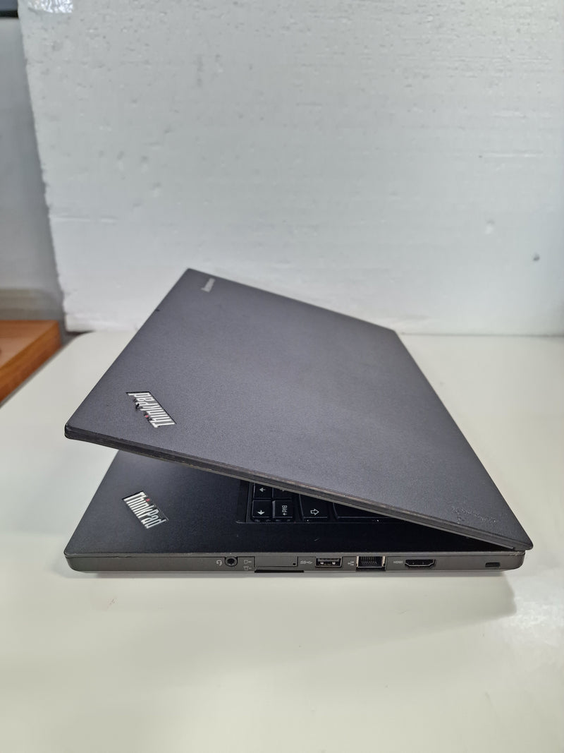 USATO LENOVO THINKPAD T460 • Intel Core i5-6300U 8GB 240GB NVME PC PORTATILE