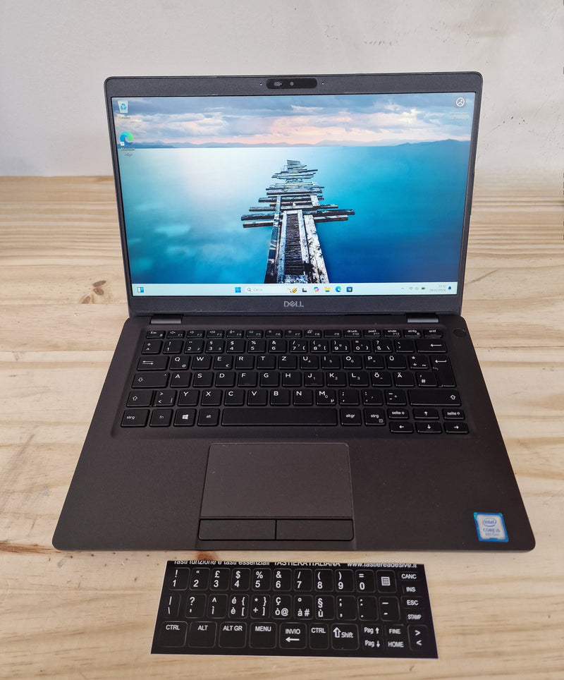 USATO Dell 5300 intel Core I5 8265u RAM 8GB 256GB NVME SSD PC Portatile 